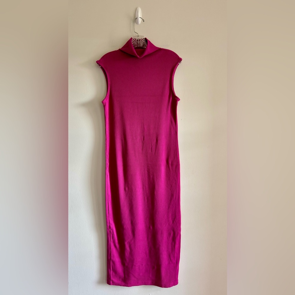 House of Harlow 1960 Sleeveless Mock Neck Ribbed Midi Bodycon Dress